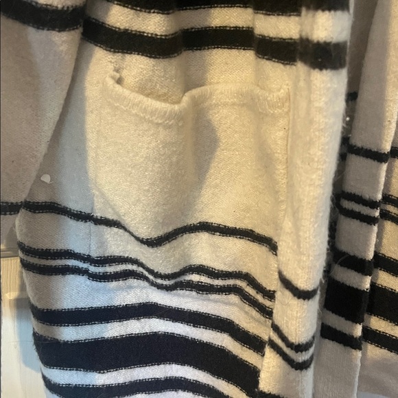 Saltwater LUXE Black and Cream Knit Cardigan Womens 2X - Picture 3 of 7